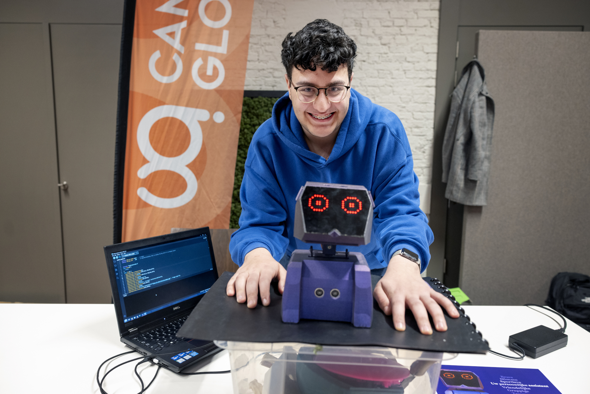 Daggou the robot dog.